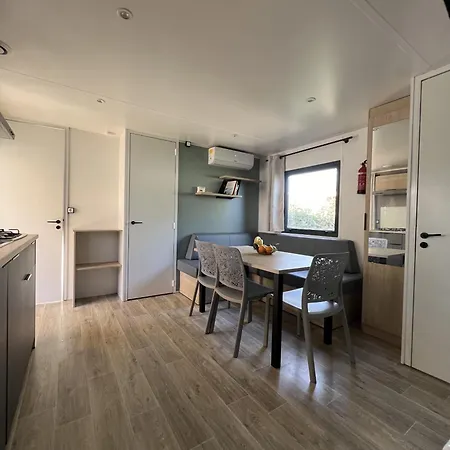 Holiday home Mobilhometorreilles
